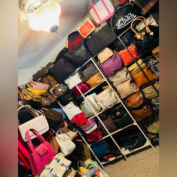 Bags - Picture 3 of 8